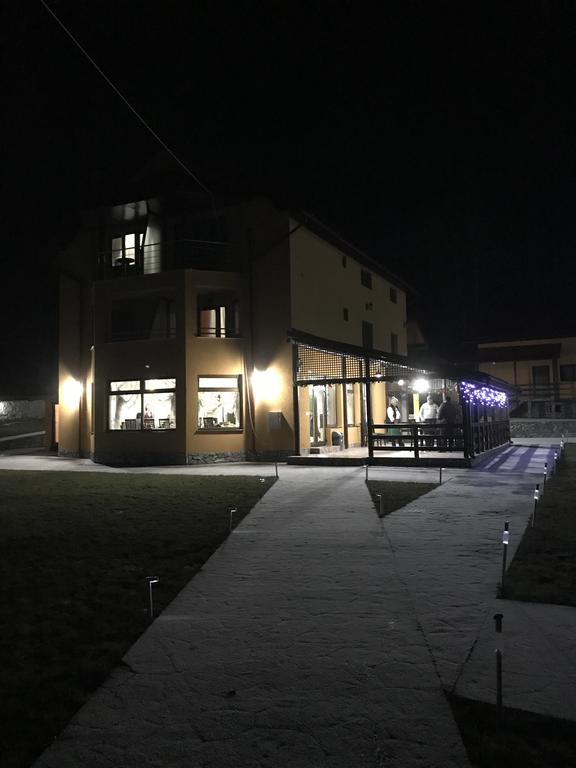 Pensiunea Roberto Málaháza Kültér fotó
